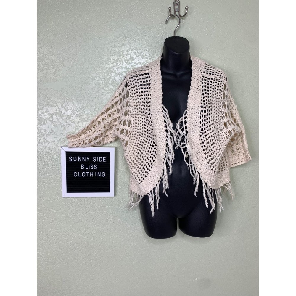 Chico’s Cream Crochet Fringe Cardigan Open Knit Boho Layering Piece Size 1